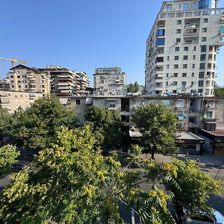 The Hidden Gem Of Blloku Apartamento Tirana Exterior foto