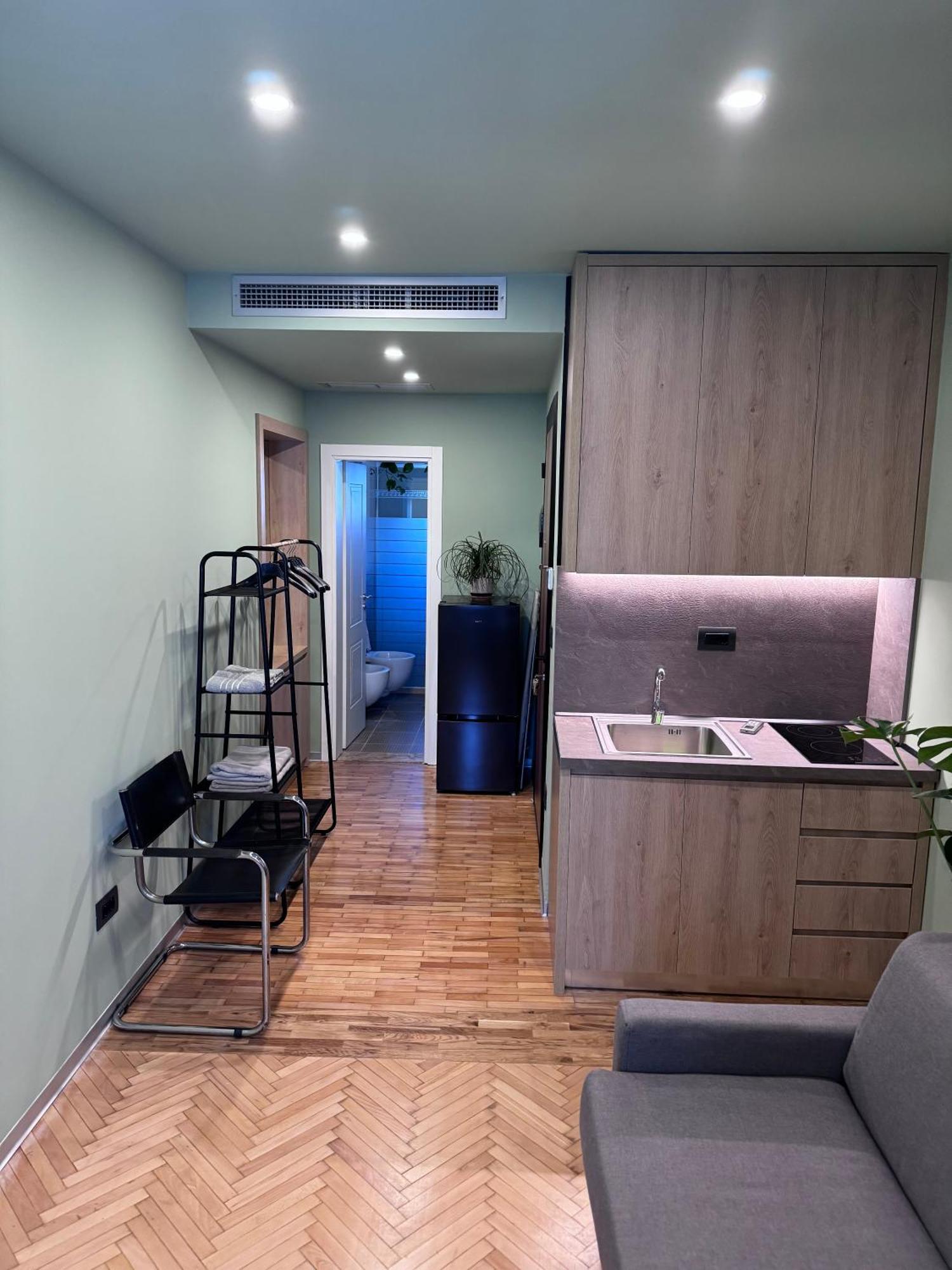 The Hidden Gem Of Blloku Apartamento Tirana Exterior foto