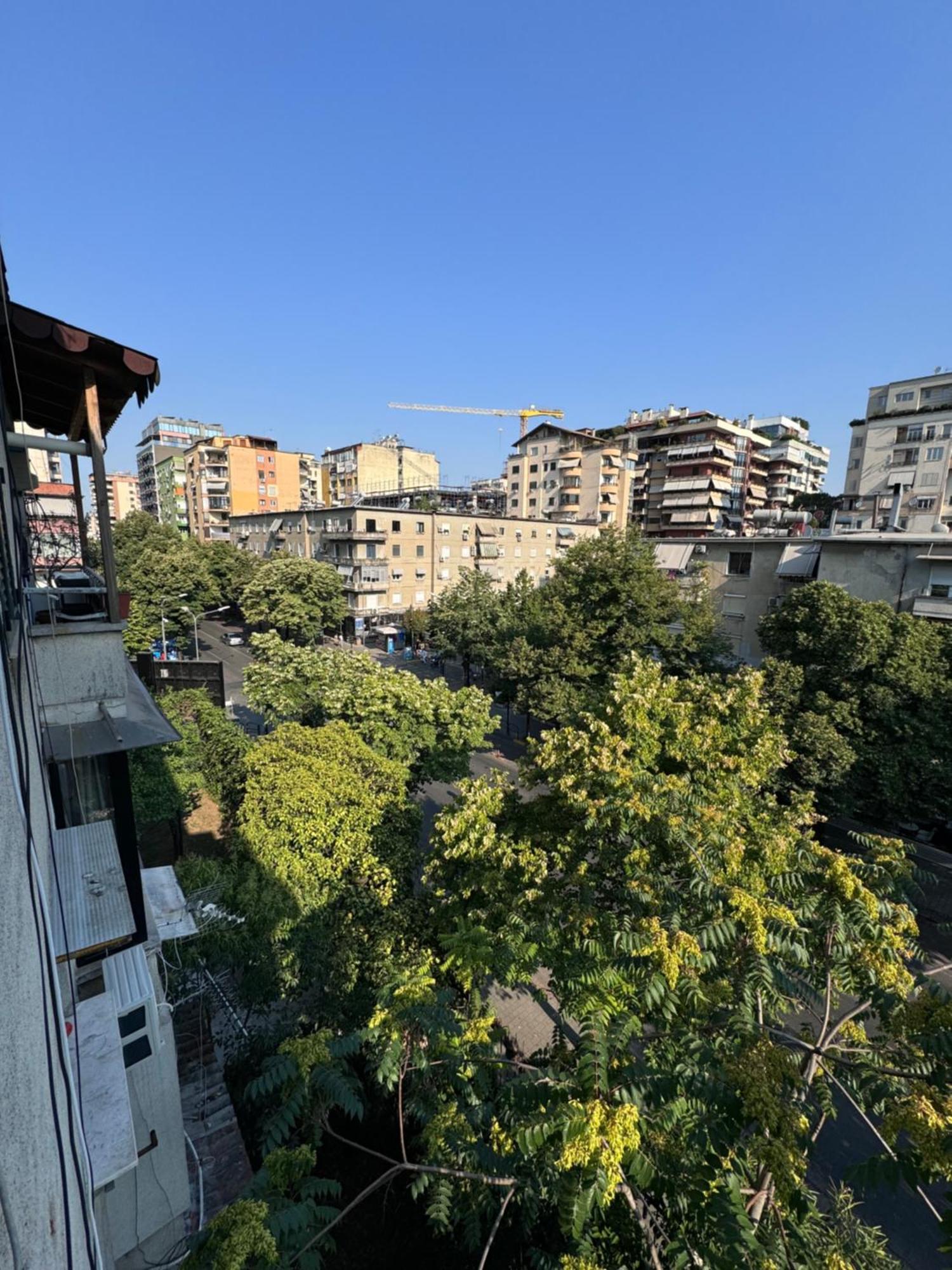 The Hidden Gem Of Blloku Apartamento Tirana Exterior foto