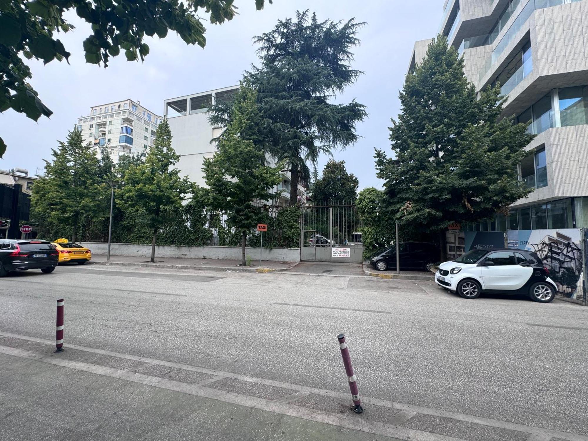 The Hidden Gem Of Blloku Apartamento Tirana Exterior foto
